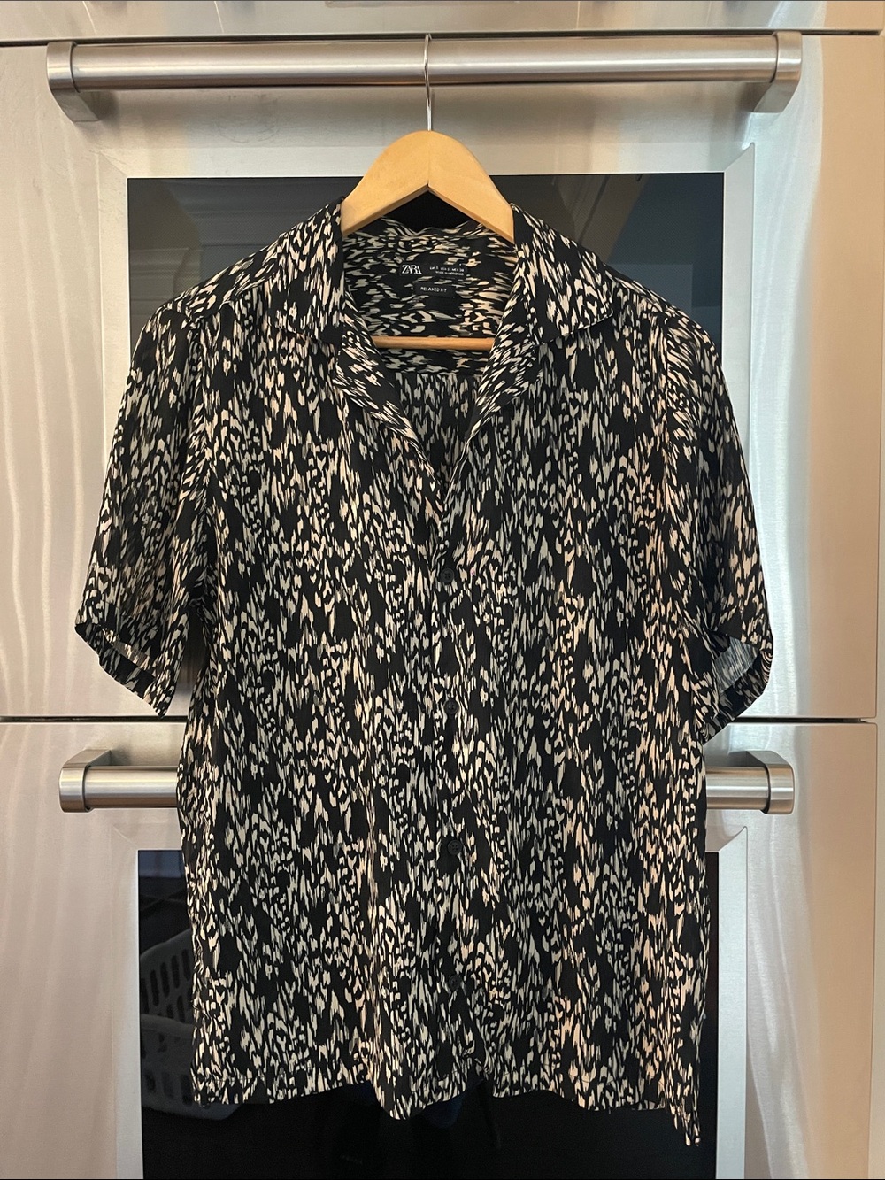 Zara Men Black & White Short Sleeve Printed Button-Down Shirt